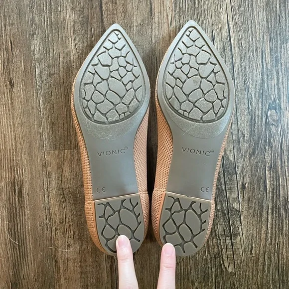 Vionic Women's Peach Loafers - Picture 2 of 3